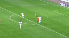 中超联赛第28轮展开角逐，山东鲁能主场对阵长春