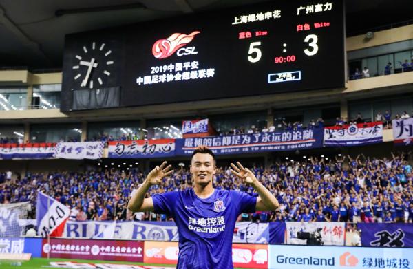 沪媒:金信煜征服申花球迷 为何没中国球员和他加练