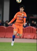 鲁能深陷"蒿俊闵依赖症" 莫伊塞斯加练或