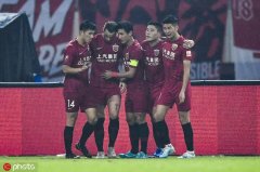 中超-阿瑙独造3球后伤退 上港5-1泰达迎近5轮首胜