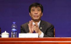 黄健翔五问新足协:怎么和总局交流 陈主席权力多