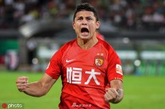 艾克森入国足反应巨大 很多外媒欲采访被恒大回
