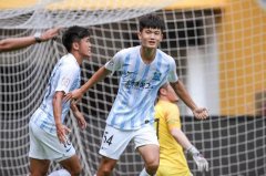 考上985、211为何还要踢工作? 只因足球是他的愿望