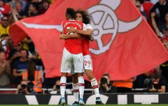 英超-凯恩美羊羊拉卡泽特进球 阿森纳2-2平热刺