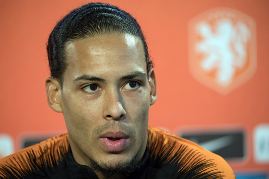 范迪克：无需和德里赫特聊太多 他知道如何面对