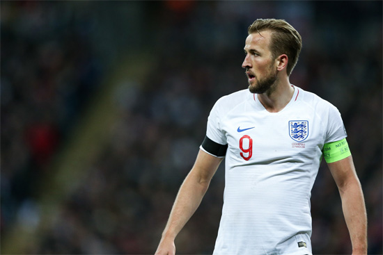 凯恩：点球神准源自练习 享受和斯特林一起踢球