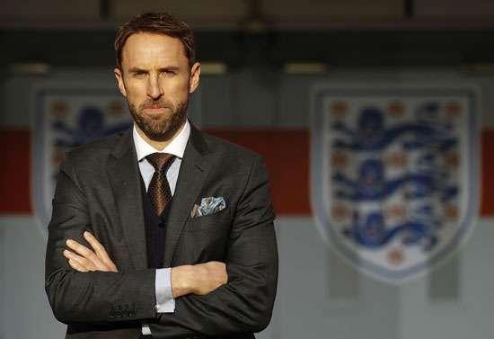 索斯盖特：凯恩的状态如此出色 很难不让他出场