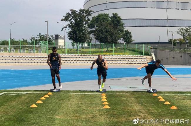 苏宁夏训继续一天两练 下周两场热身赛即将开打