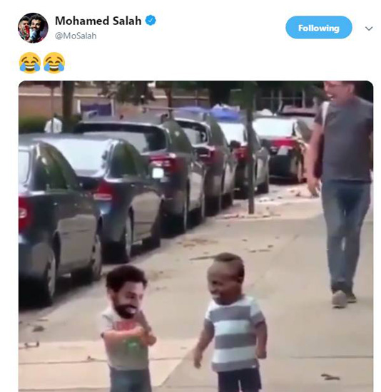 彻底和解!萨拉赫发PS视频 在渣叔注视下拥抱马内