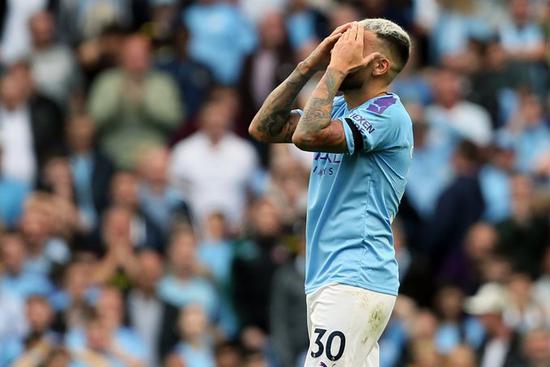 超业余！曼城大将1分钟2次短路 瓜帅3连冠悬了