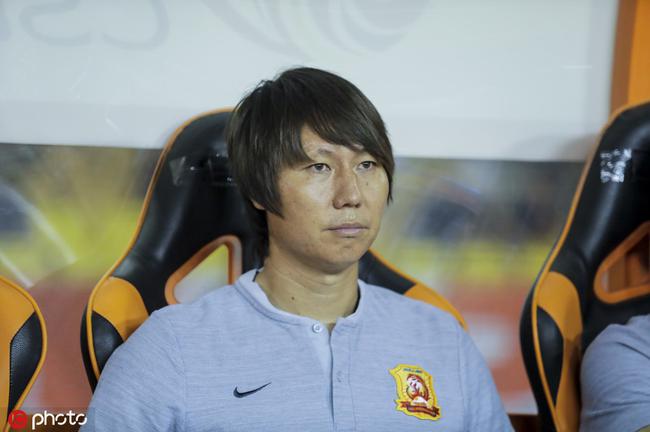 李铁双杀大连完成保级大业 升班马凭斗志燃爆中超