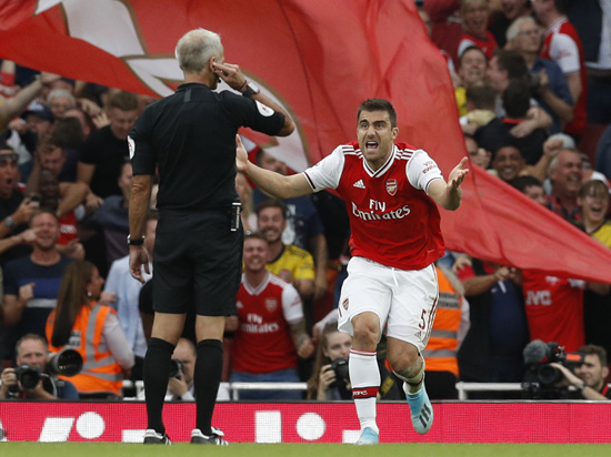 帕帕发推谈失误丢球:对比赛结果负责 向所有人道歉