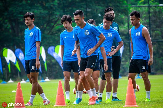 富力赢2场上岸欲阻击天海 雷鸟回避只是"君子协定"