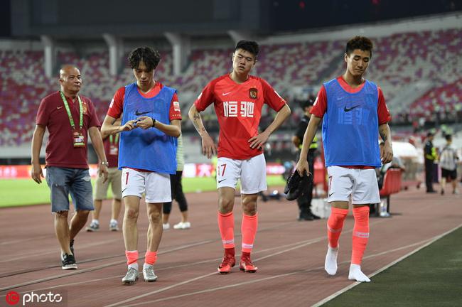 最后PK谁赛程好?恒大看似平坦 下轮坐观京沪死掐